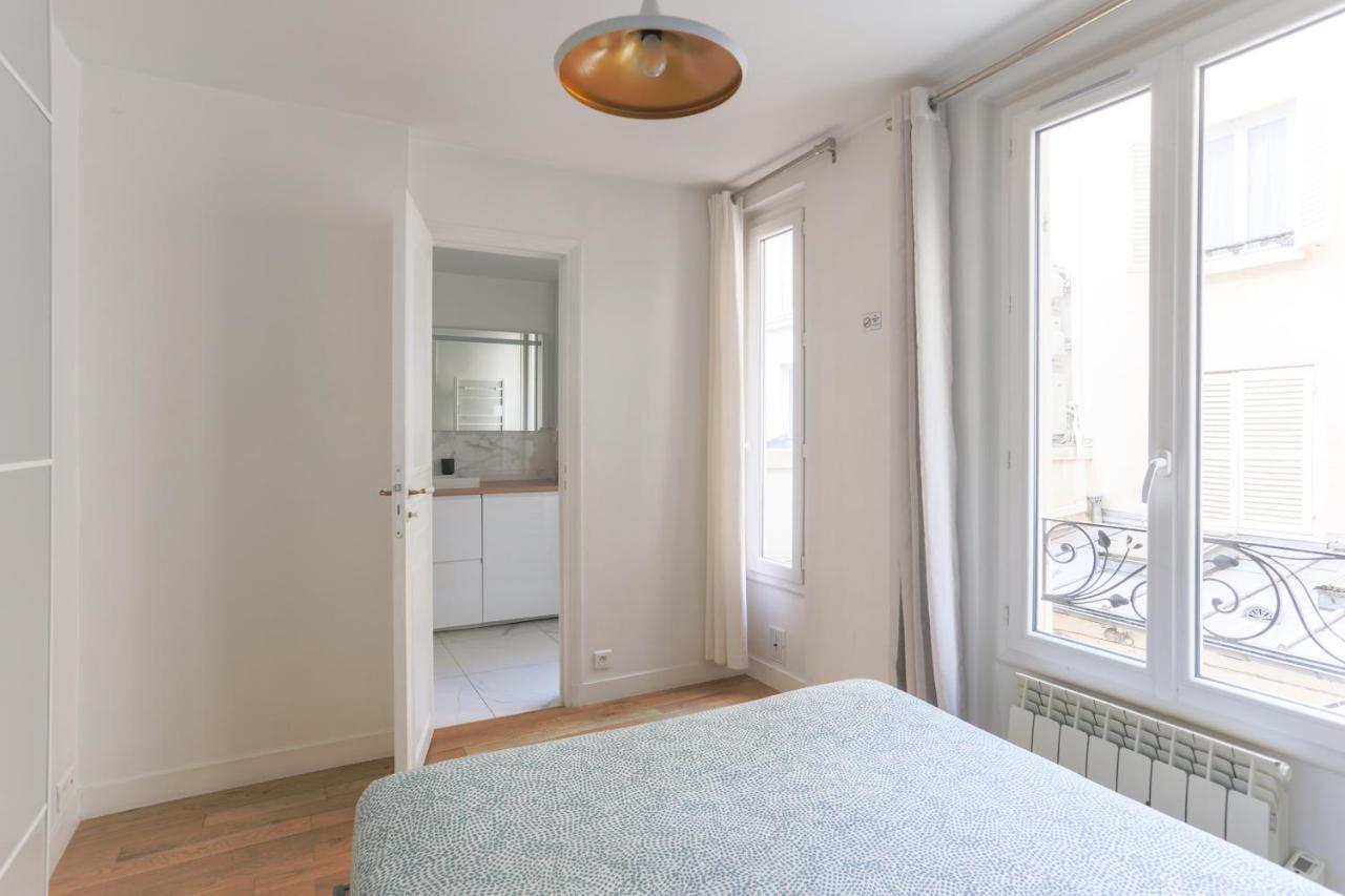 Eiffel Tower Royal Apartment Paris Exteriör bild