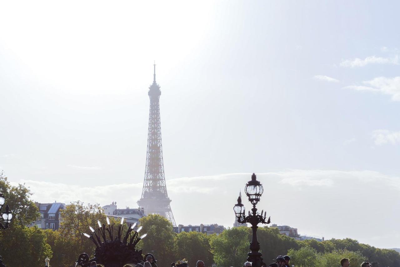 Eiffel Tower Royal Apartment Paris Exteriör bild